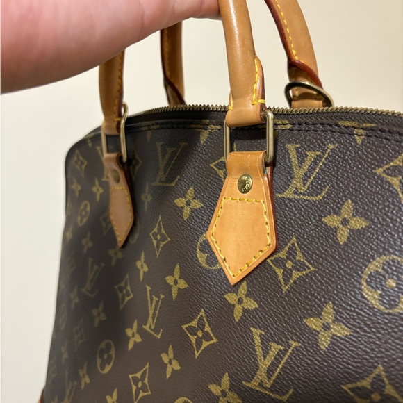 Louis Vuitton Alma PM - Picture 4 of 11